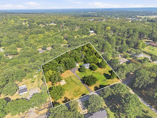 12 Ball Hill Dr Drive, Greenbrier, AR 72058