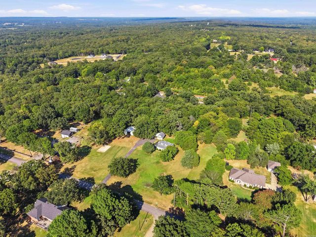 12 Ball Hill Dr Drive, Greenbrier, AR 72058