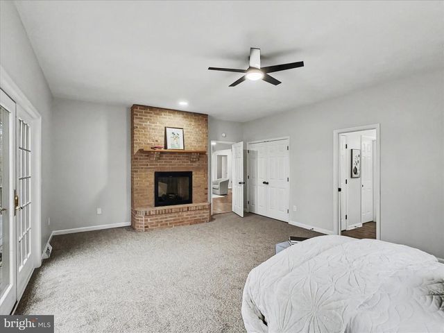 1903 WOODLAND RD, York, PA 17403