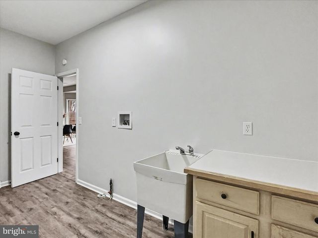 1903 WOODLAND RD, York, PA 17403