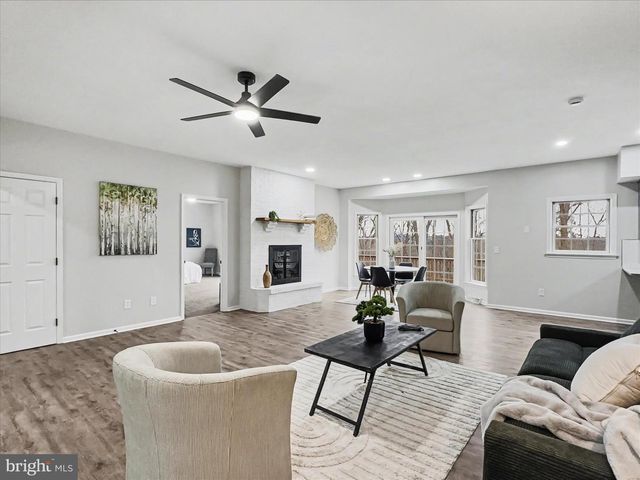 1903 WOODLAND RD, York, PA 17403