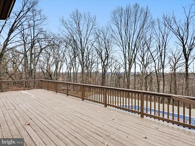 1903 WOODLAND RD, York, PA 17403