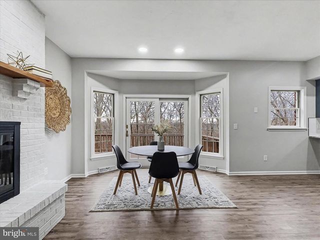 1903 WOODLAND RD, York, PA 17403