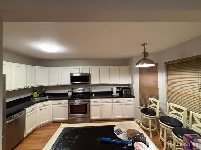 162 Briarwood Drive, North Brunswick, NJ 08902
