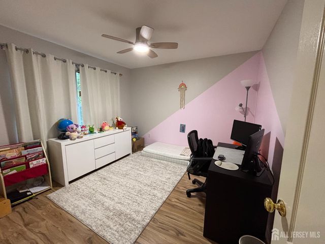162 Briarwood Drive, North Brunswick, NJ 08902