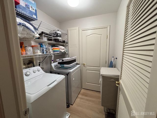 162 Briarwood Drive, North Brunswick, NJ 08902