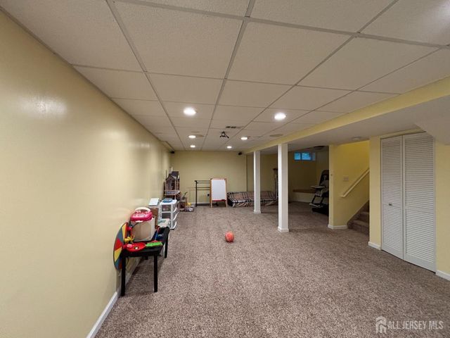 162 Briarwood Drive, North Brunswick, NJ 08902