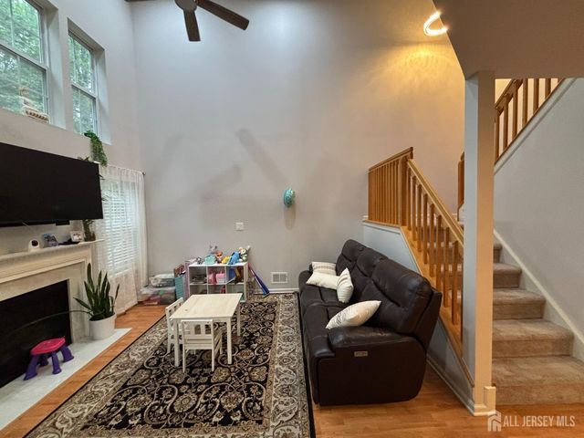 162 Briarwood Drive, North Brunswick, NJ 08902