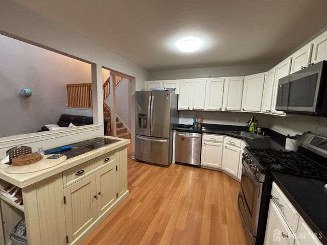 162 Briarwood Drive, North Brunswick, NJ 08902