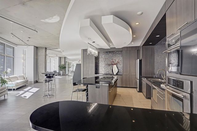 1901 Post Oak Boulevard 2307, Houston, TX 77056