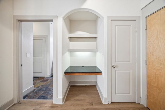 1901 Post Oak Boulevard 2307, Houston, TX 77056