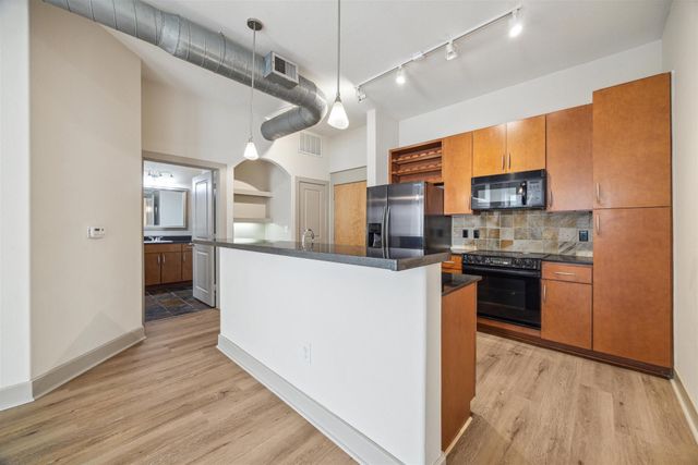 1901 Post Oak Boulevard 2307, Houston, TX 77056