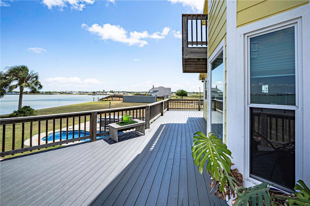 401 Old Salt Lake, Rockport, TX 78382 — photo 5