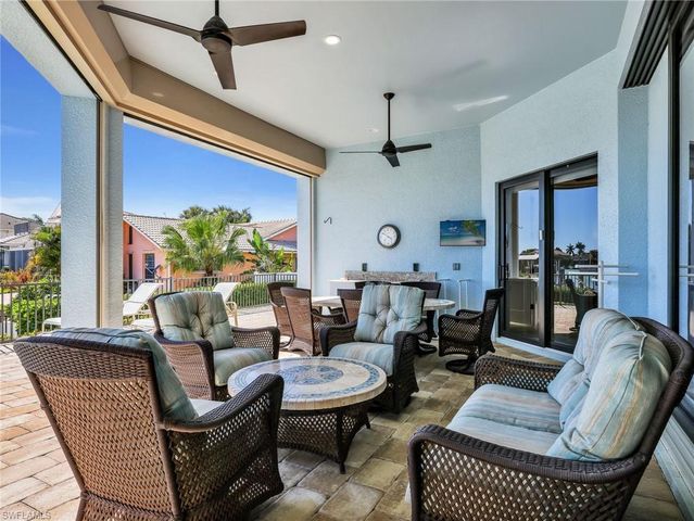 474 Pepperwood CT, Marco Island, FL 34145