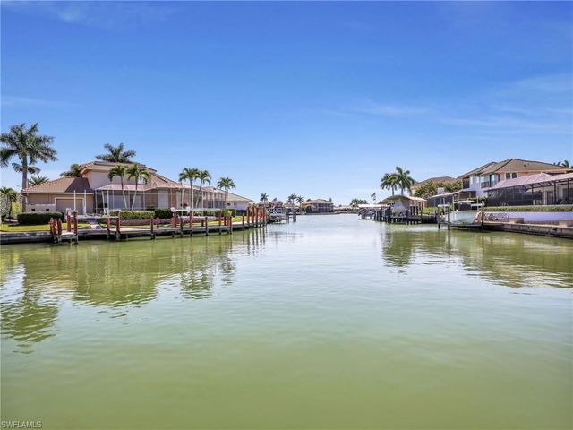 474 Pepperwood CT, Marco Island, FL 34145