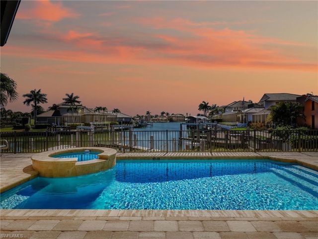 474 Pepperwood CT, Marco Island, FL 34145