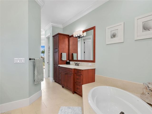 474 Pepperwood CT, Marco Island, FL 34145