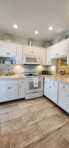 1951 NE 39th Street 353, Lighthouse Point, FL 33064