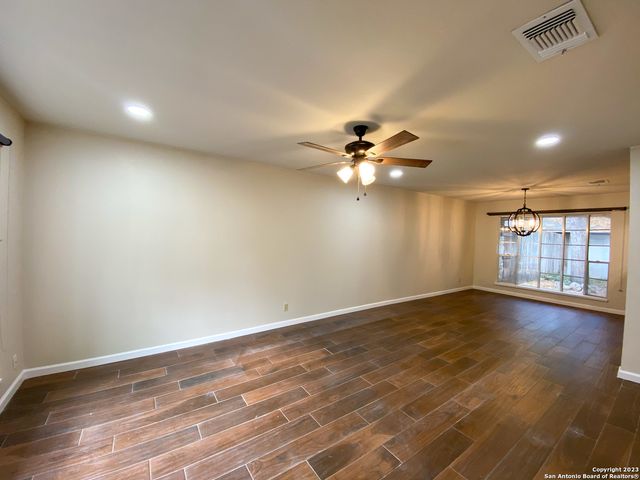 11039 WHISPER VALLEY ST, San Antonio, TX 78230