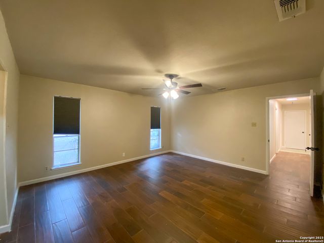 11039 WHISPER VALLEY ST, San Antonio, TX 78230