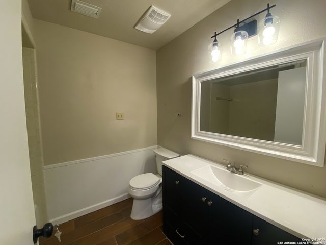 11039 WHISPER VALLEY ST, San Antonio, TX 78230