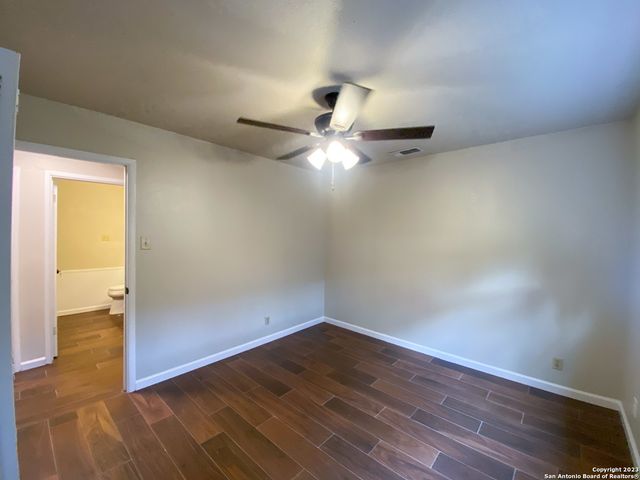 11039 WHISPER VALLEY ST, San Antonio, TX 78230