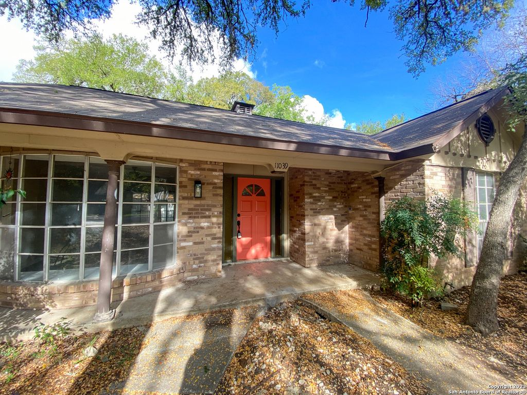 11039 WHISPER VALLEY ST, San Antonio, TX 78230