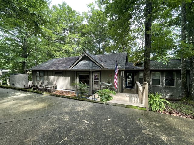 392 Winter Park Cir, Smithville, TN 37166