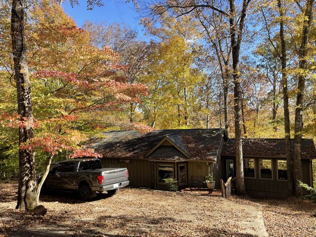 392 Winter Park Cir, Smithville, TN 37166