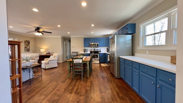 392 Winter Park Cir, Smithville, TN 37166