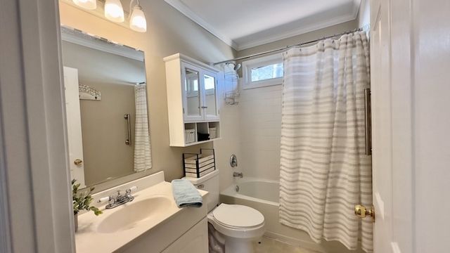 392 Winter Park Cir, Smithville, TN 37166
