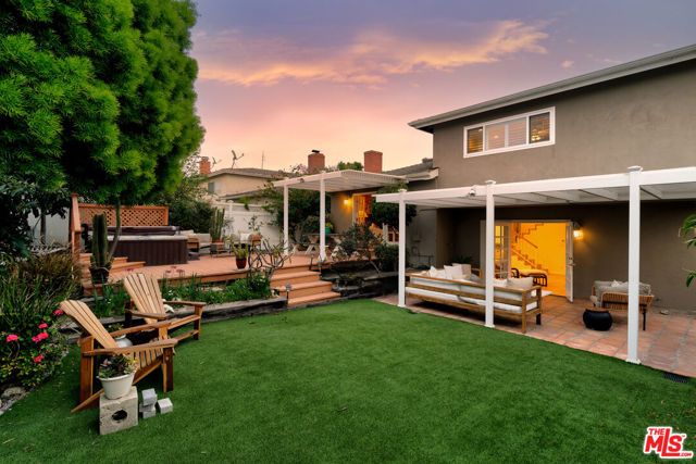 12557 Sanford Street, Los Angeles, CA 90066