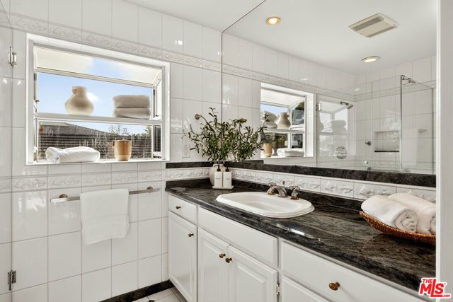 12557 Sanford Street, Los Angeles, CA 90066