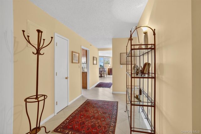 25 Rockledge Avenue 403, White Plains, NY 10601