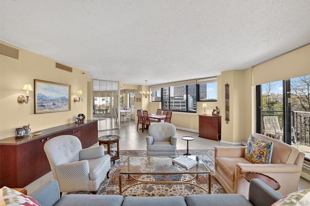 25 Rockledge Avenue 403, White Plains, NY 10601