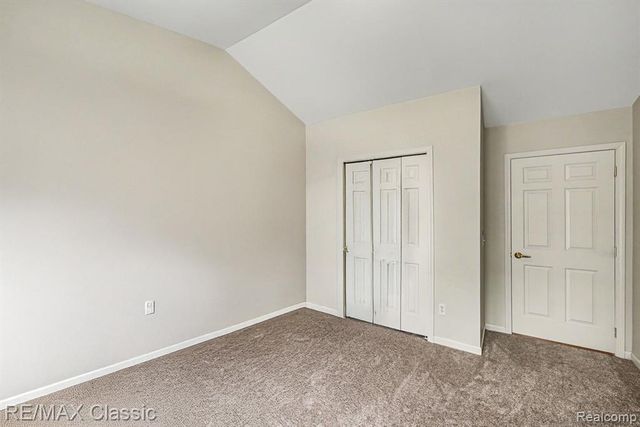 15664 Hunter Grove, Livonia, MI 48154