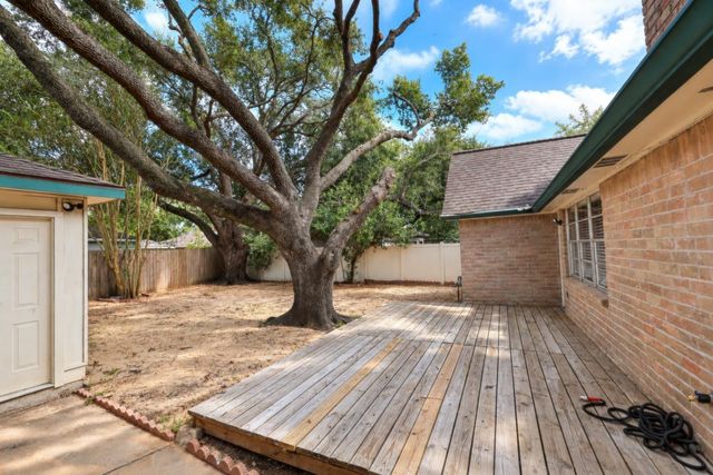 12034 Meadowdale Drive, Meadows Place, TX 77477