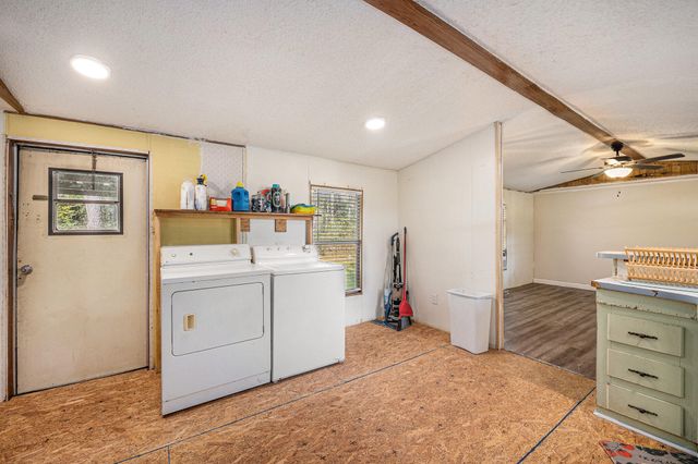 200 Sings Lane, Holly Hill, SC 29059