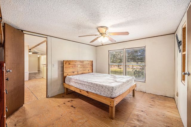 200 Sings Lane, Holly Hill, SC 29059