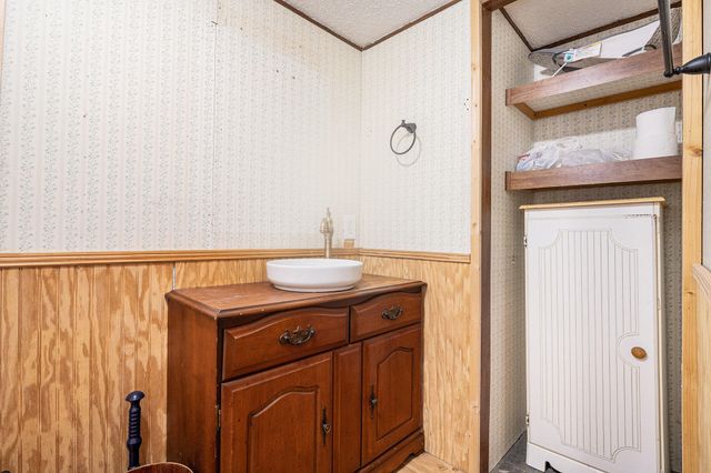 200 Sings Lane, Holly Hill, SC 29059