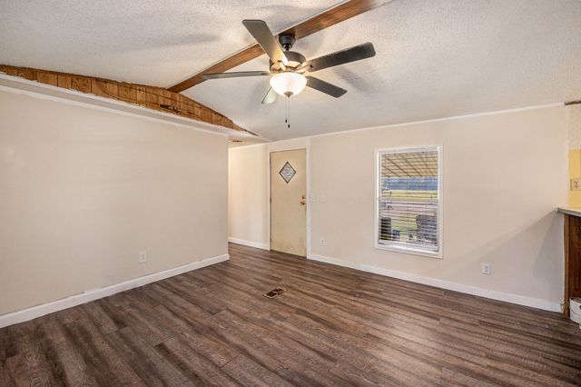 200 Sings Lane, Holly Hill, SC 29059