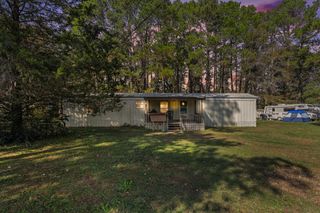 200 Sings Lane, Holly Hill, SC 29059