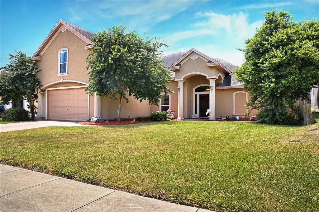 4330 Wordsworth Creek Dr, Corpus Christi, TX 78410