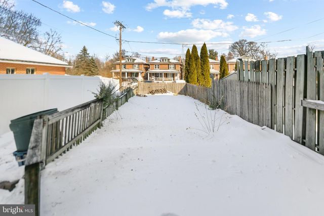 53 DONEGAL SPRINGS RD, Mount Joy, PA 17552