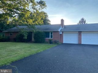 229 SCHOOLHOUSE RD, Sellersville, PA 18960