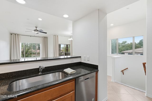 6940 E COCHISE Road 1001, Paradise Valley, AZ 85253