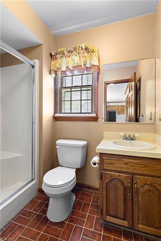 3 Sol Thorpe LN, Chesapeake, VA 23325