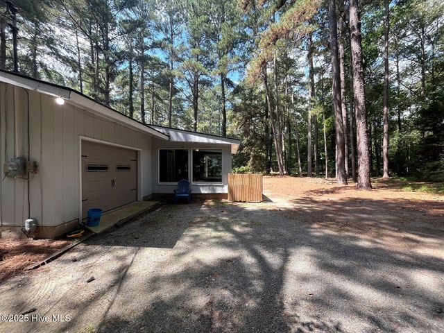 2 Fairway Drive, Whispering Pines, NC 28327