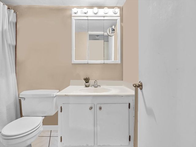 215 NE 16th Avenue 203, Fort Lauderdale, FL 33301
