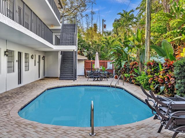 215 NE 16th Avenue 203, Fort Lauderdale, FL 33301